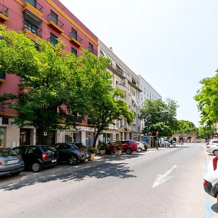 Amador Familiar Centro Parking Amador De Rios إشبيلية